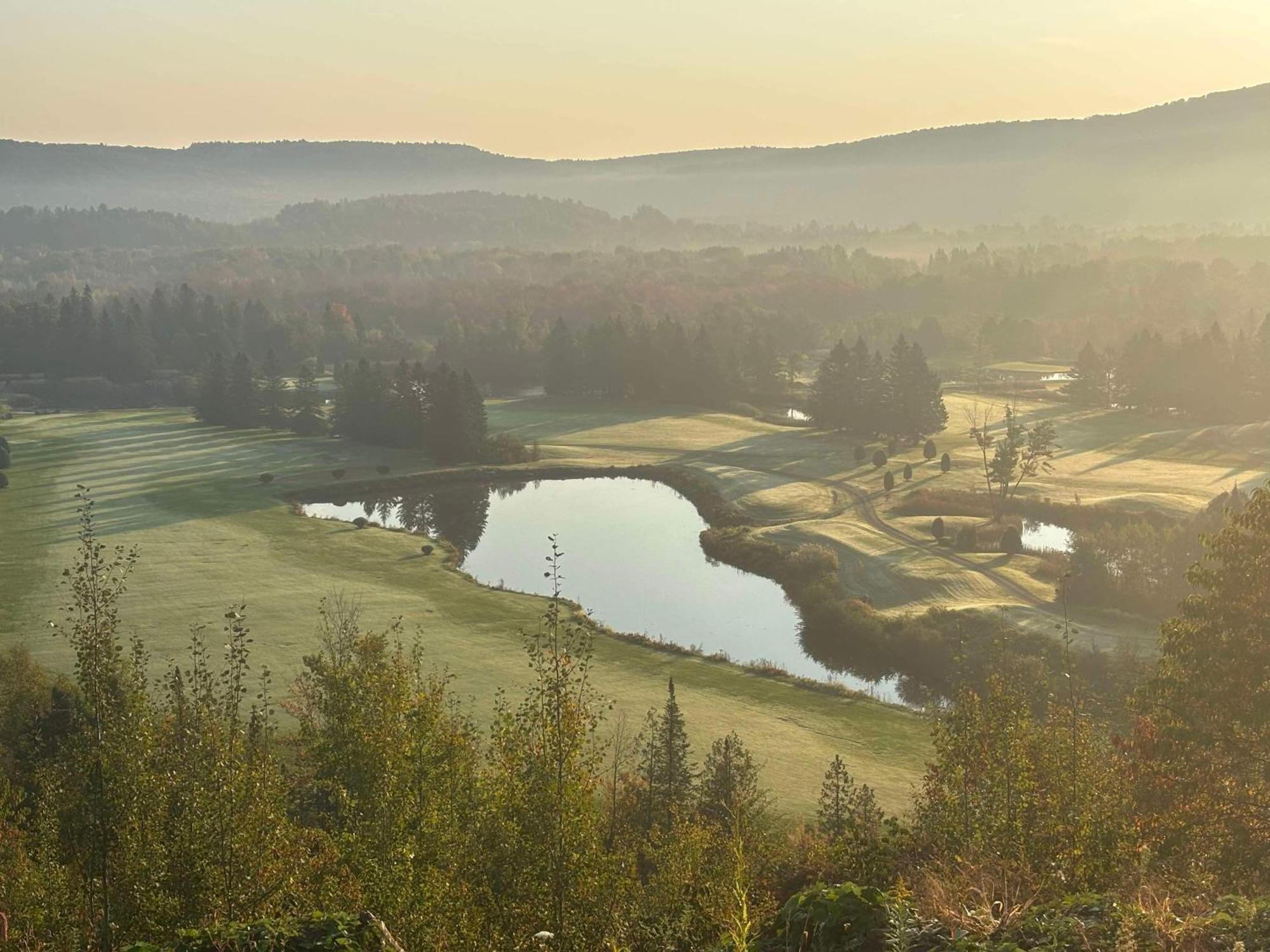 Saint Jean De MathaLe Sommet Du Golf Avec Spa别墅 外观 照片